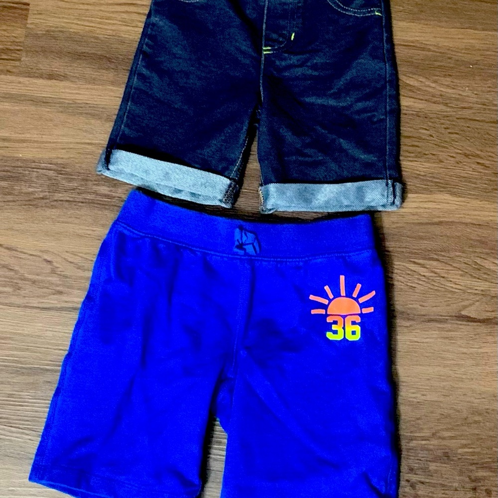 *Bundle* two pair of girls shorts, size 5/6, childrens place/ garanimals